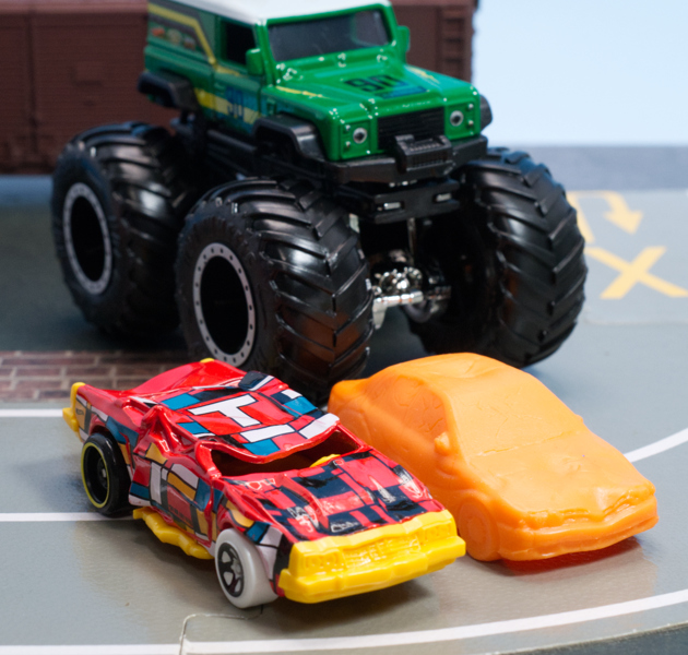 ホットウィール ★SPEED BUMP★ デモリションカー 4台セット ホットウィール ☆SPEED BUMP☆ デモリションカー 4台セット ホット