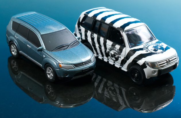 レビュー ノベルティ 1/64 三菱アウトランダー プルバックカー