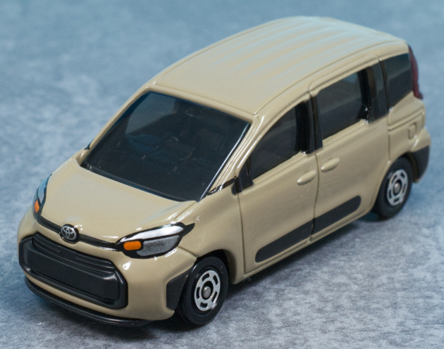 トヨタ シエンタ 1/30 ベージュ トミカ付き 改造トミカ】トヨタ