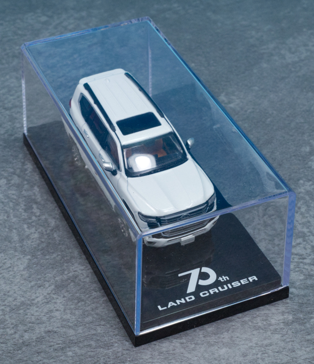 レビュー ホビージャパン 1/64 トヨタ ランドクルーザー(JA300W レビュー ホビージャパン 1/64 トヨタ ランドクルーザー(JA300W