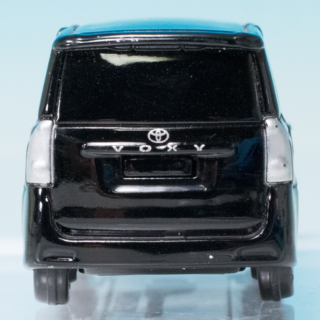 ★商談中★　5563 トミカ 2007年 トヨタヴォクシー 塗装修復等ルース品 ☆商談中☆ 5563 トミカ 2007年 トヨタヴォクシー 塗装修復等