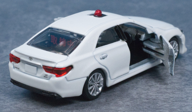 レビュー トミカプレミアム 24 トヨタ マークX 覆面パトロールカー
