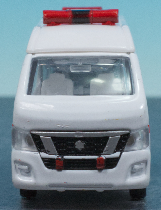 レビュー トミカ No.18 日産 NV350 キャラバン 救急車 : ミニカー沼