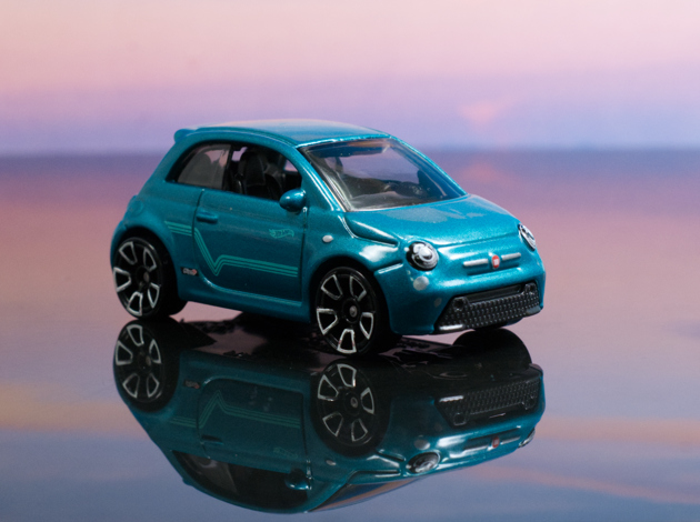 レビュー ホットウィール フィアット 500e : ミニカー沼