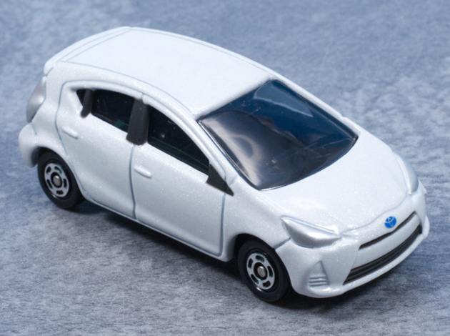 レビュー トミカ標識セット14 トヨタ アクア（初代） : ミニカー沼