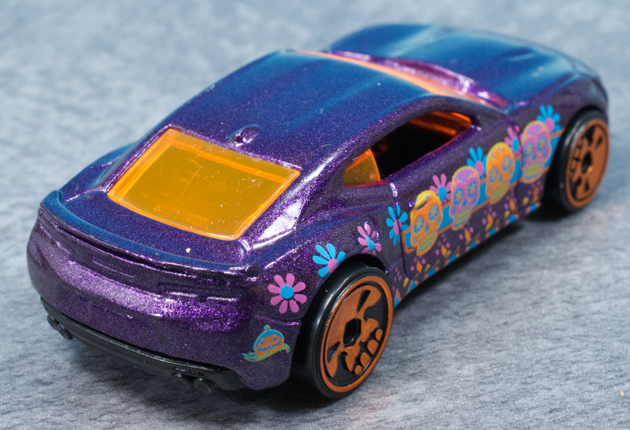 10 CAMARO SS ミニカー 紫