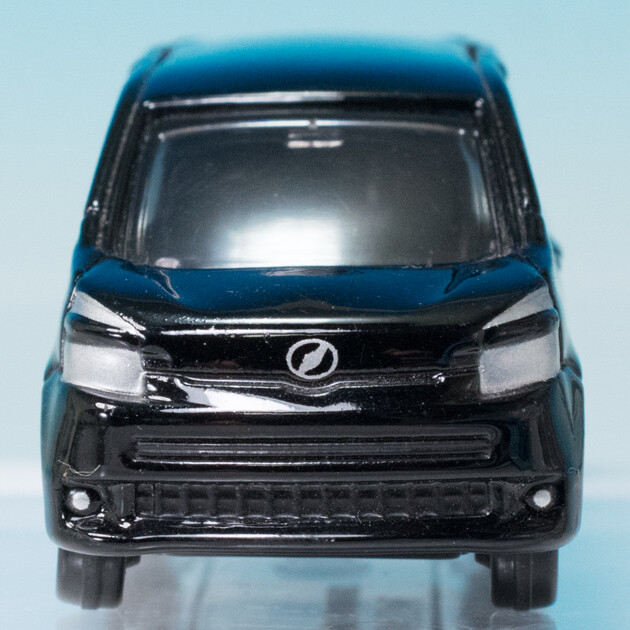 レビュー トミカ No.107 トヨタ ヴォクシー（2代目） : ミニカー沼