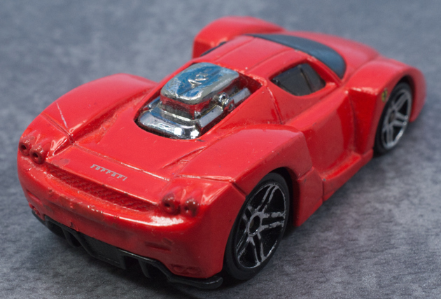 レビュー ホットウィール エンツォ ・フェラーリ トューンド : ミニカー沼
