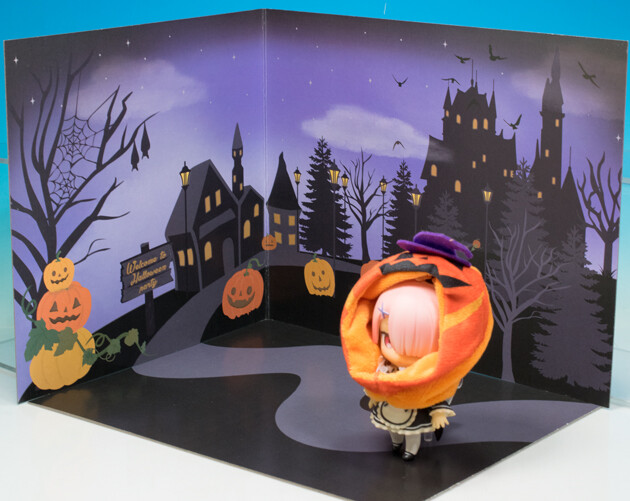 レビュー 100均キャンドゥのハロウィン背景ボード ふぃぎゅる