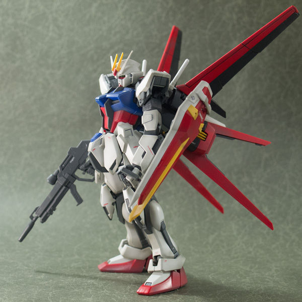 ガンプラ作ろう！MG 1/100 GAT-X105 エールストライクガンダム