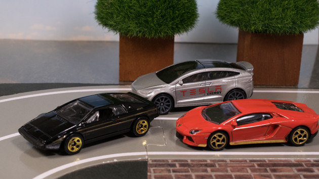 ホットウィール - ホットウィール　007 ポンドカー　ロータスエスプリ Amazon | Hot Wheels 007 The Spy Who Loved Me Lotus Esprit S1