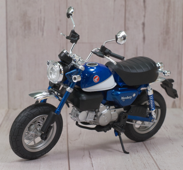 アオシマ 1/12 完成品バイク Honda Monkey125 パールグリッター
