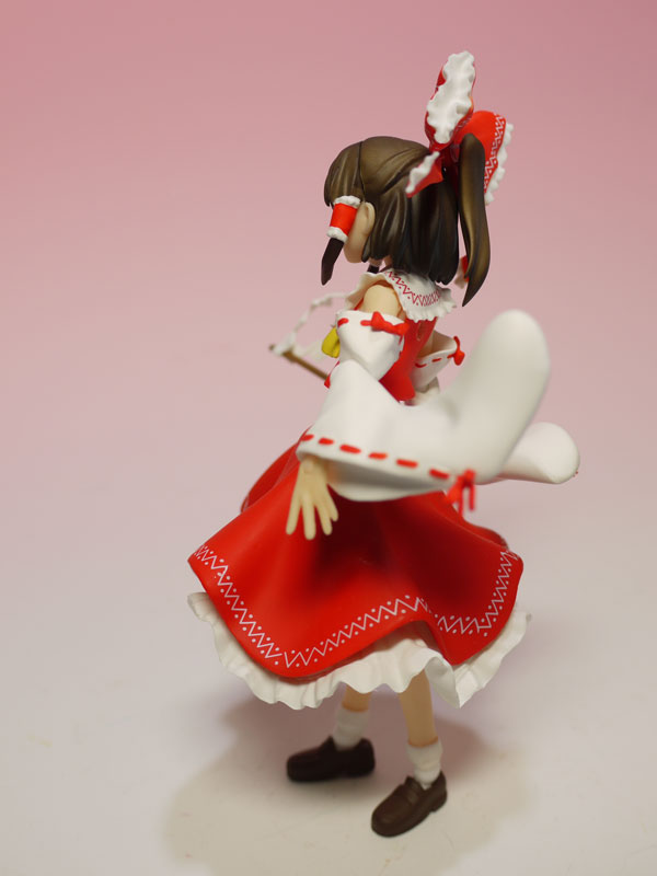 レビュー figma 東方Project 博麗霊夢 東方は今日も赤く萌えています