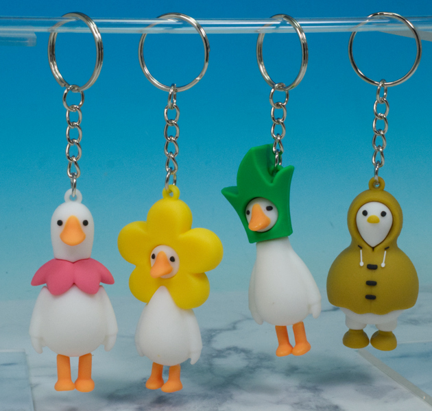 レビュー 100均セリア キーホルダー アヒルさん / レインコートブタ 