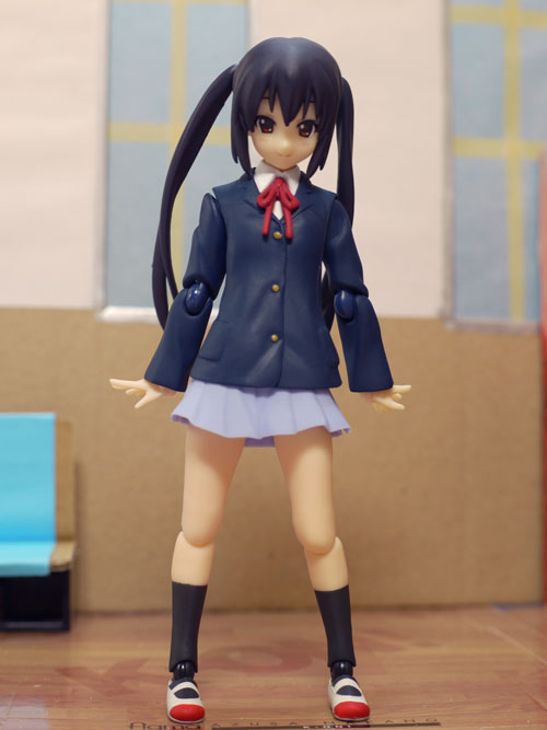 ▼▼グッドスマイルカンパニー figma 061 フィギュア 中野梓 制服ver. 「けいおん!」 figma 中野 梓 制服ver.