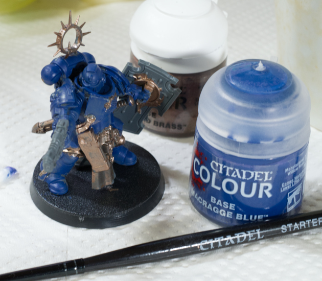 シタデルカラー　アシェットwarhammer40kの付録 定期購読のウォーハンマーがシタデルカラーもブラシもついて豪華すぎる