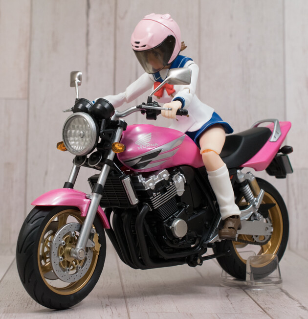 レビュー S H フィギュアーツ ばくおん 佐倉羽音 制服 Cb400 Super Four その2 ふぃぎゅる