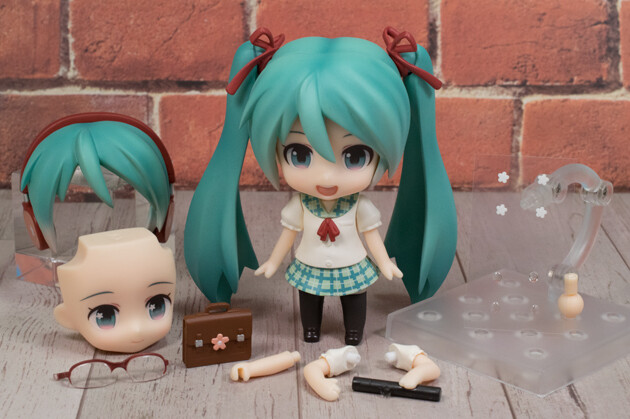 レビュー ねんどろいど 初音ミク セーラー服Ver. Special color レビュー ねんどろいど 初音ミク セーラー服Ver. Special color