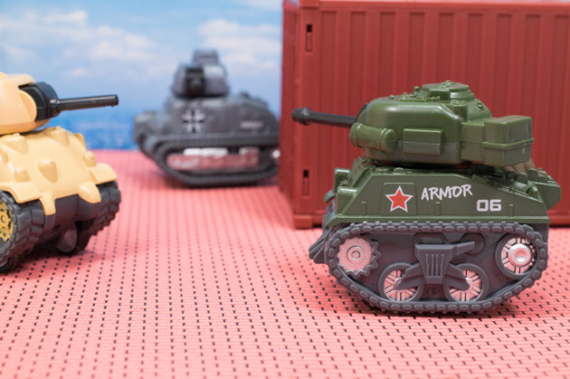 レビュー 100均ダイソー タンク ミニ プルバックカー ふぃぎゅる