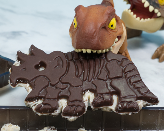 巡回 キャラパキ発掘恐竜チョコ ふぃぎゅる