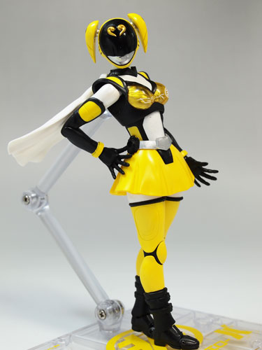 非公認レビュー バンダイ SHフィギュアーツ アキバイエロー