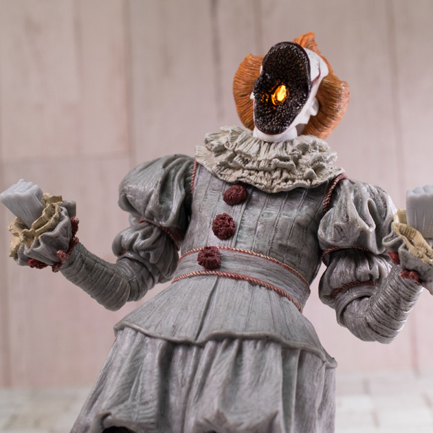 レビュー NECA『IT』ペニーワイズ ダンシング・クラウン 7インチ レビュー NECA『IT』ペニーワイズ ダンシング・クラウン 7インチ