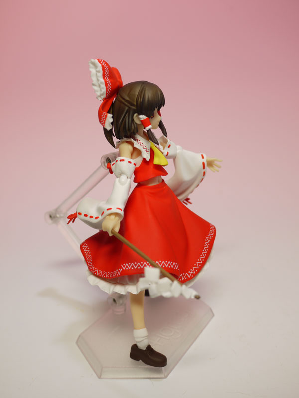レビュー figma 東方Project 博麗霊夢 東方は今日も赤く萌えてい