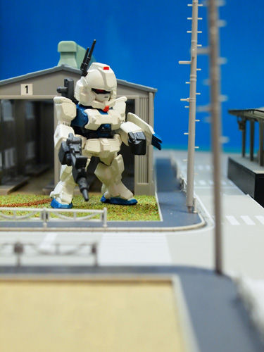 ちょこっとレビュー FWガンダムコンバージ9 Ez8 ザク グフ : ふぃぎゅる！