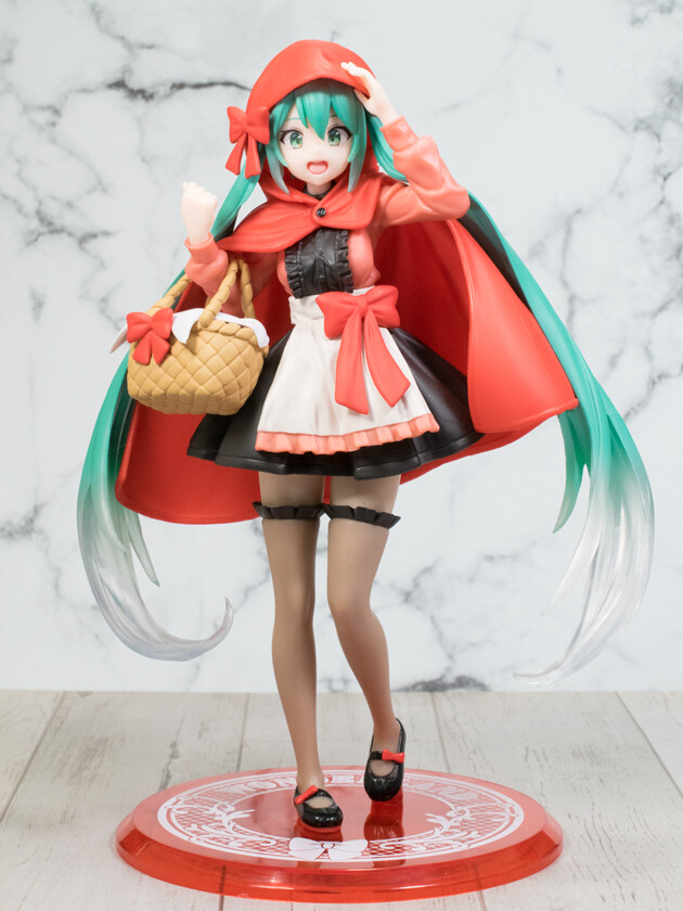 初音ミク　フィギュア　ワンダーランド　赤ずきん　親指姫　シンデレラ