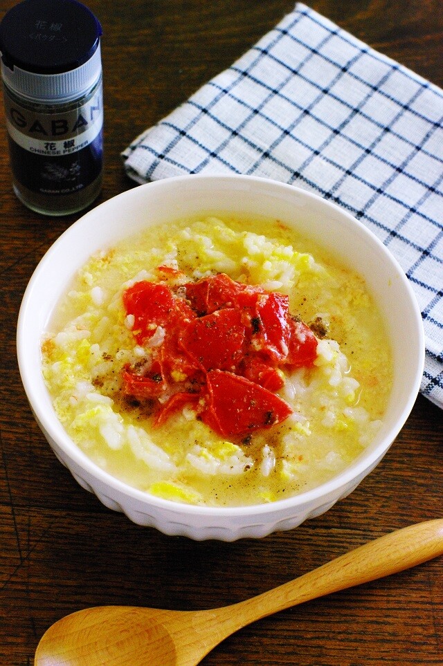 レンジで簡単 花椒香るトマトと卵のお粥 スパイスアンバサダー レシピ86 のんびり毎日 日々の暮らしの食卓 いただきますのレシピ 時々 編み物