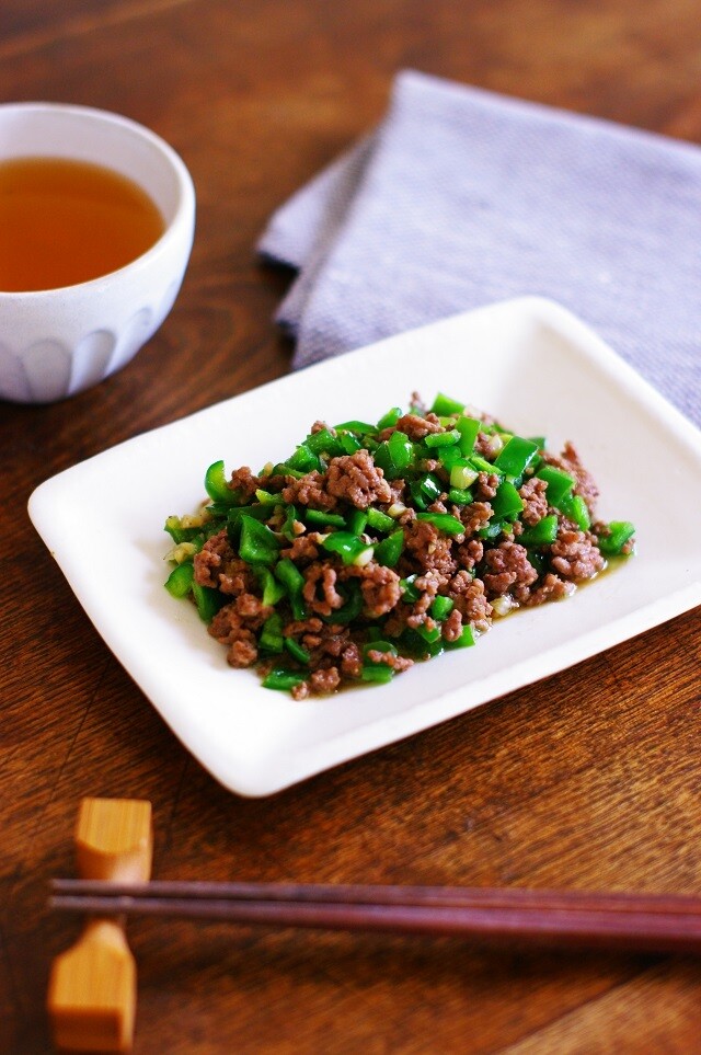 合いびき肉とピーマンのレンチン ガーリッククミン和え スパイスアンバサダー クックパッドアンバサダー21 レシピ61 のんびり毎日 日々の暮らしの食卓 いただきますのレシピ 時々 編み物