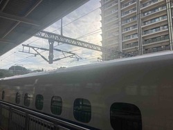 5410CF53-8DF2-4B63-B003-0CCF495E8193
