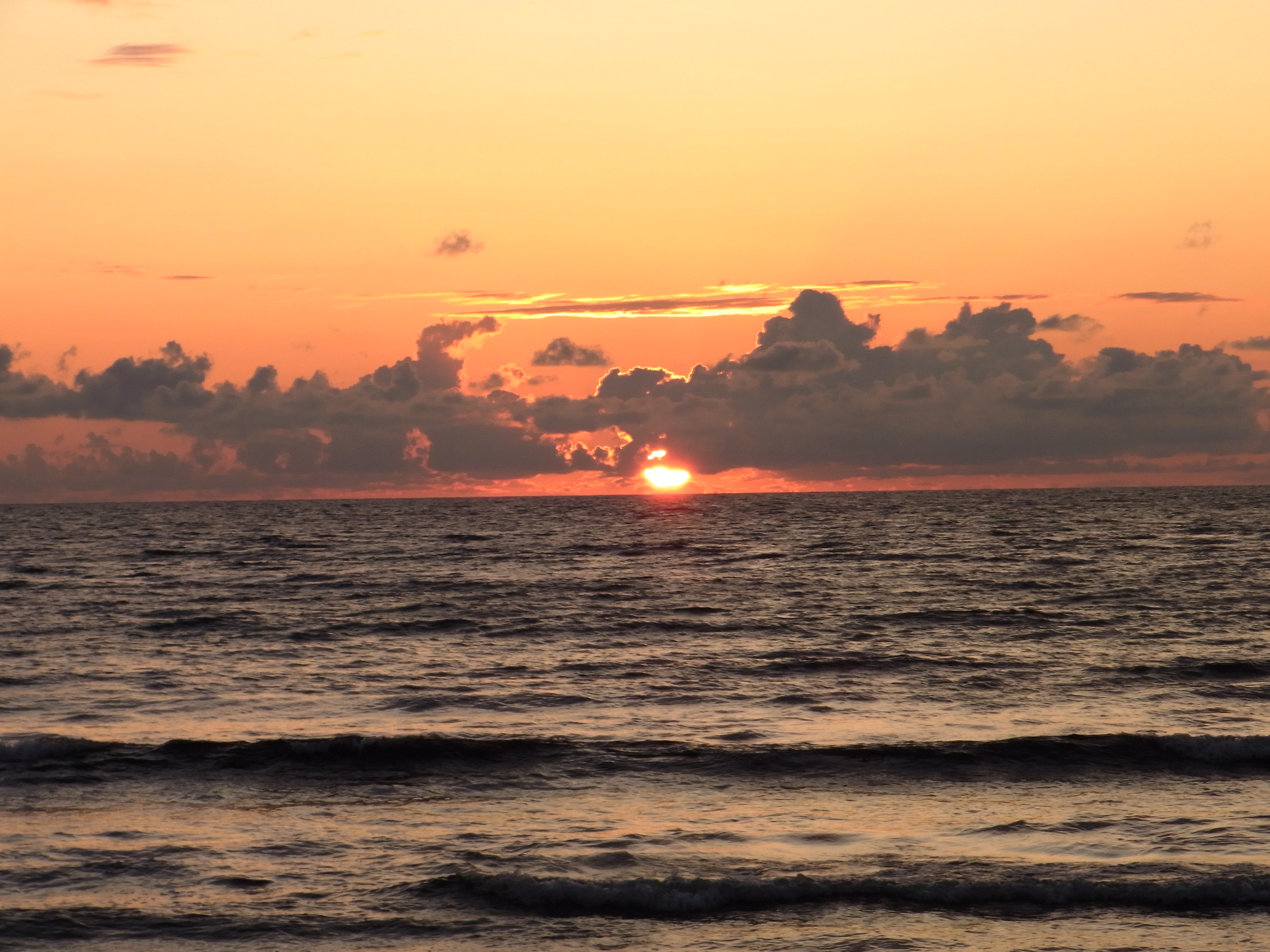 すばらしい日々 日本海の朝焼けと夕焼け