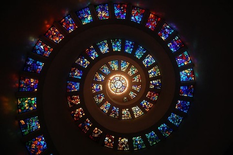 stained-glass-1181864__480