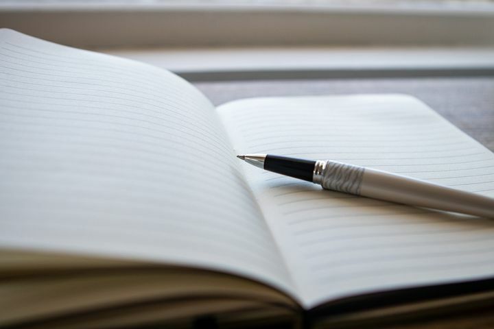 ママの友達 交換日記の謎は 新津きよみ サラリーマンの読書 ママの友達 交換日記の謎は 新津きよみ サラリーマンの読書