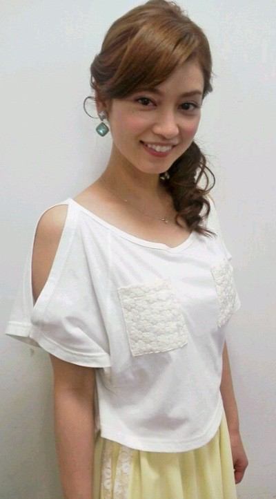 画像あり 平愛梨の編みこみがかわいい 大阪 出張ヘアメイク 出張撮影 ノダベルスタジオ アルバイト求人ブログ