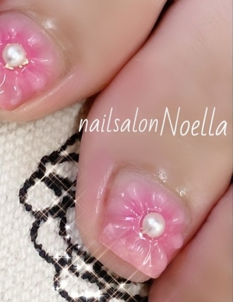 ぷっくりフラワーネイル 大和郡山市ネイルサロンnoella