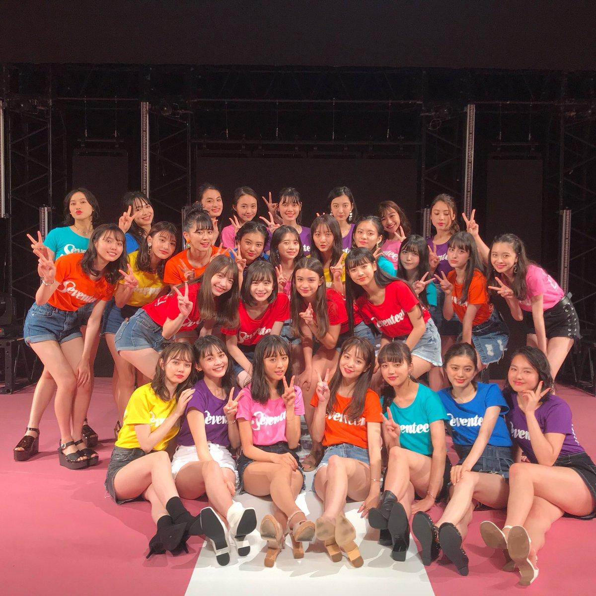 乃木坂46 久保史緒里 モデル集団 に取り囲まれても可愛いｗｗｗ 乃木坂46まとめたいよ