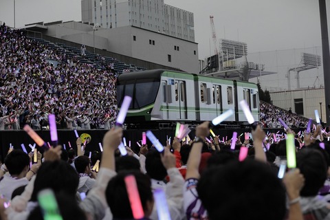 4515217_ext_col_03_4