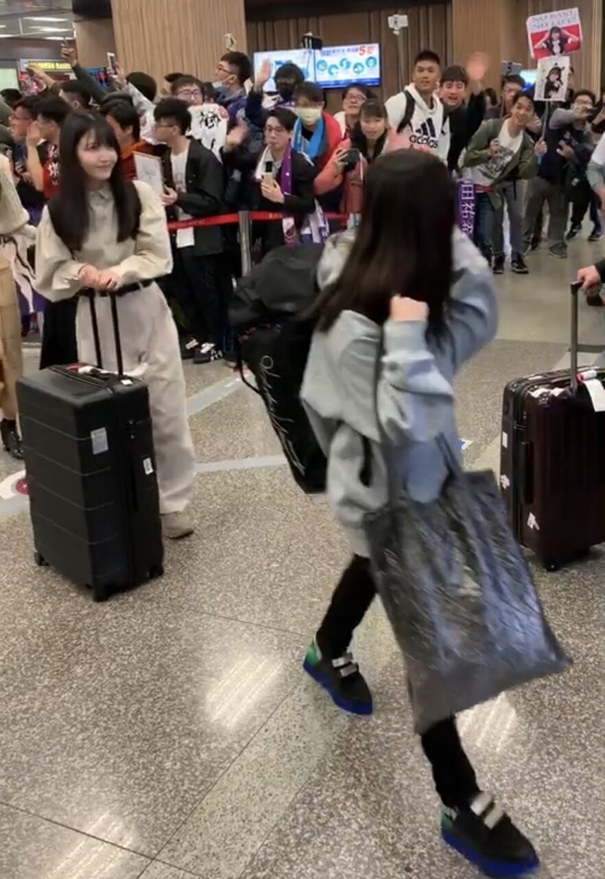 乃木坂46 与田祐希が台湾空港で背負ってるリュックが特定される 乃木坂46まとめたいよ 乃木坂46 与田祐希が台湾空港で背負ってるリュックが特定される 乃木坂46まとめたいよ