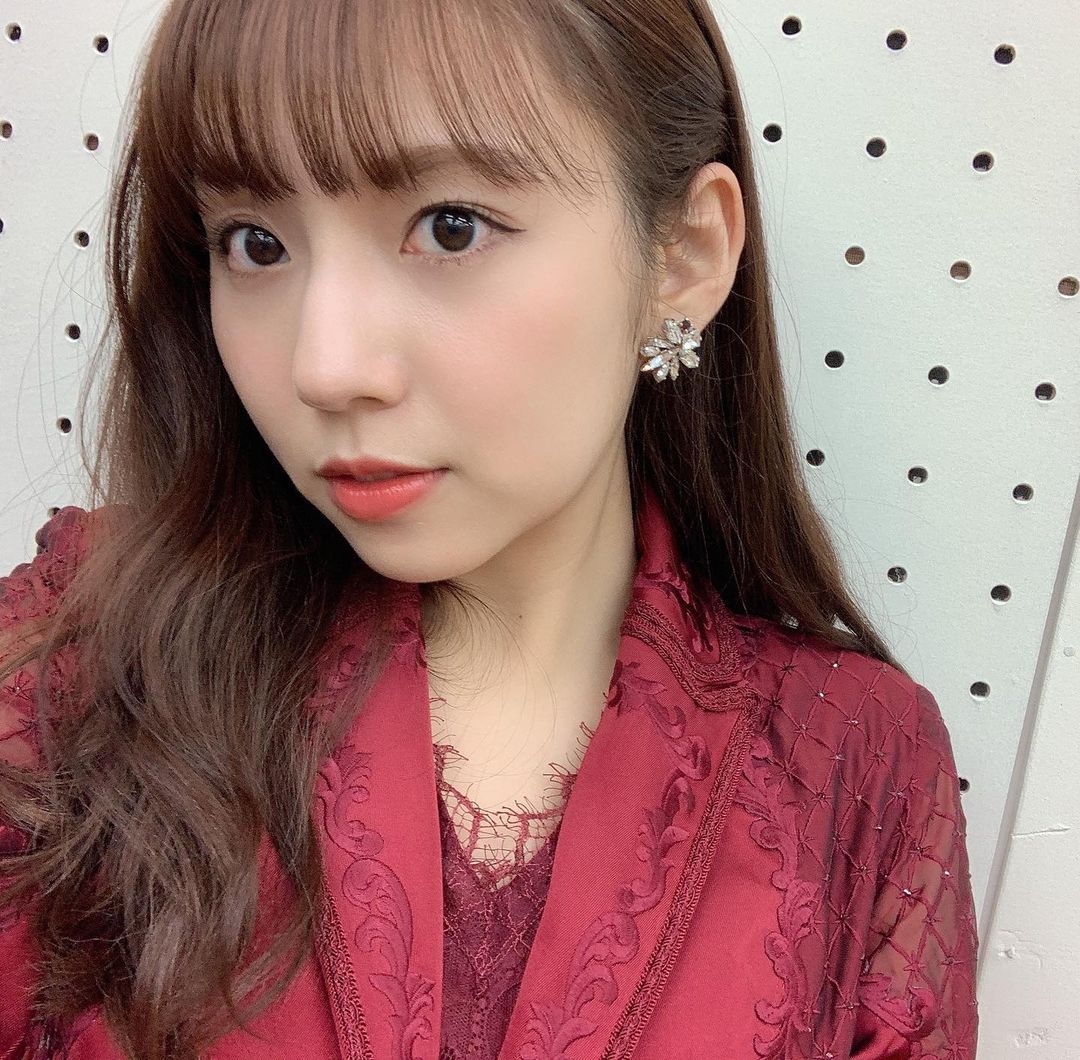 乃木坂46 スタイルえぐい 新内眞衣 紅白衣装で長過ぎる脚を披露 乃木坂46まとめたいよ 乃木坂46 スタイルえぐい 新内眞衣 紅白衣装で長過ぎる脚を披露 乃木坂46まとめたいよ