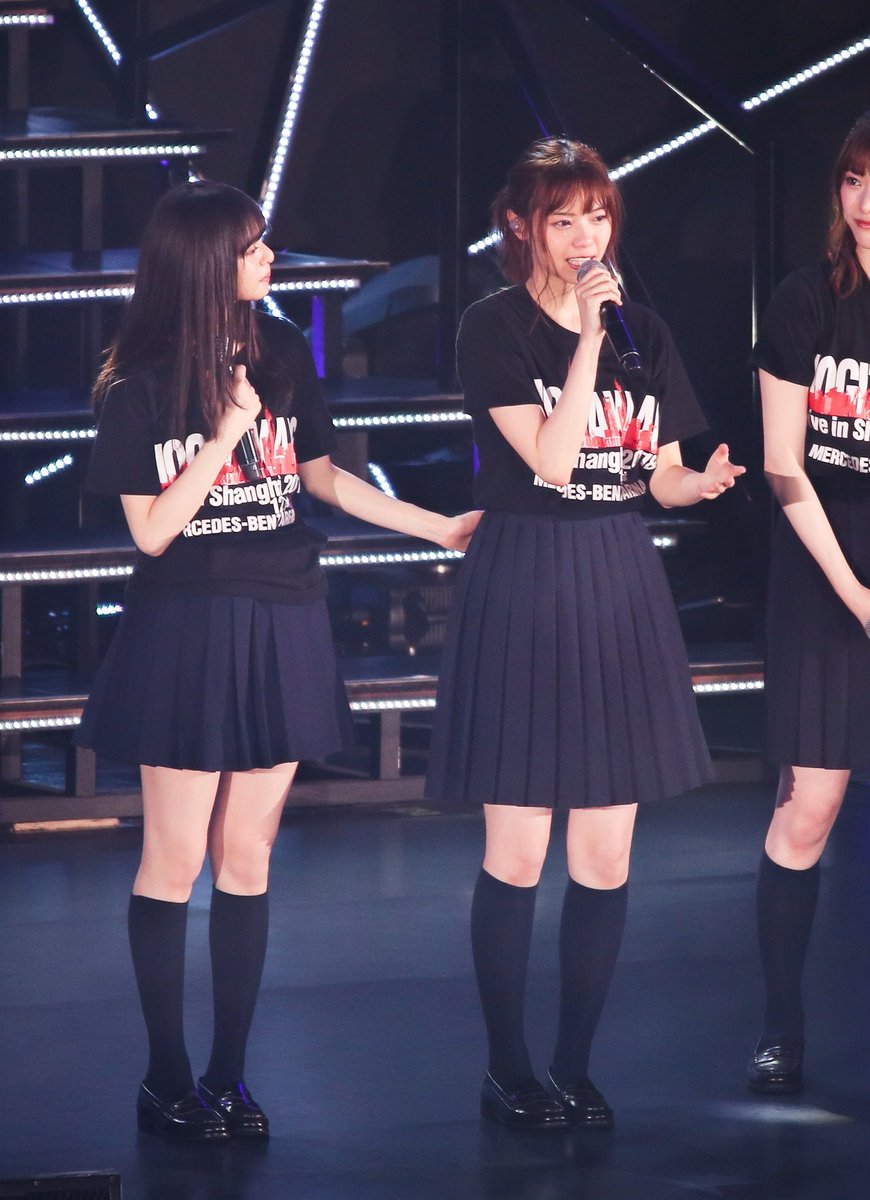 美しい ライブで泣いてる西野七瀬に寄り添う齋藤飛鳥がこちら 乃木坂46 乃木坂46まとめたいよ 美しい ライブで泣いてる西野七瀬に寄り添う齋藤飛鳥がこちら 乃木坂46 乃木坂46まとめたいよ