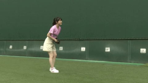 乃木坂46 これはノーバンいけるか 久保史緒里 始球式練習の様子がこちら 乃木坂46まとめたいよ 乃木坂46 これはノーバンいけるか 久保史緒里 始球式練習の様子がこちら 乃木坂46まとめたいよ