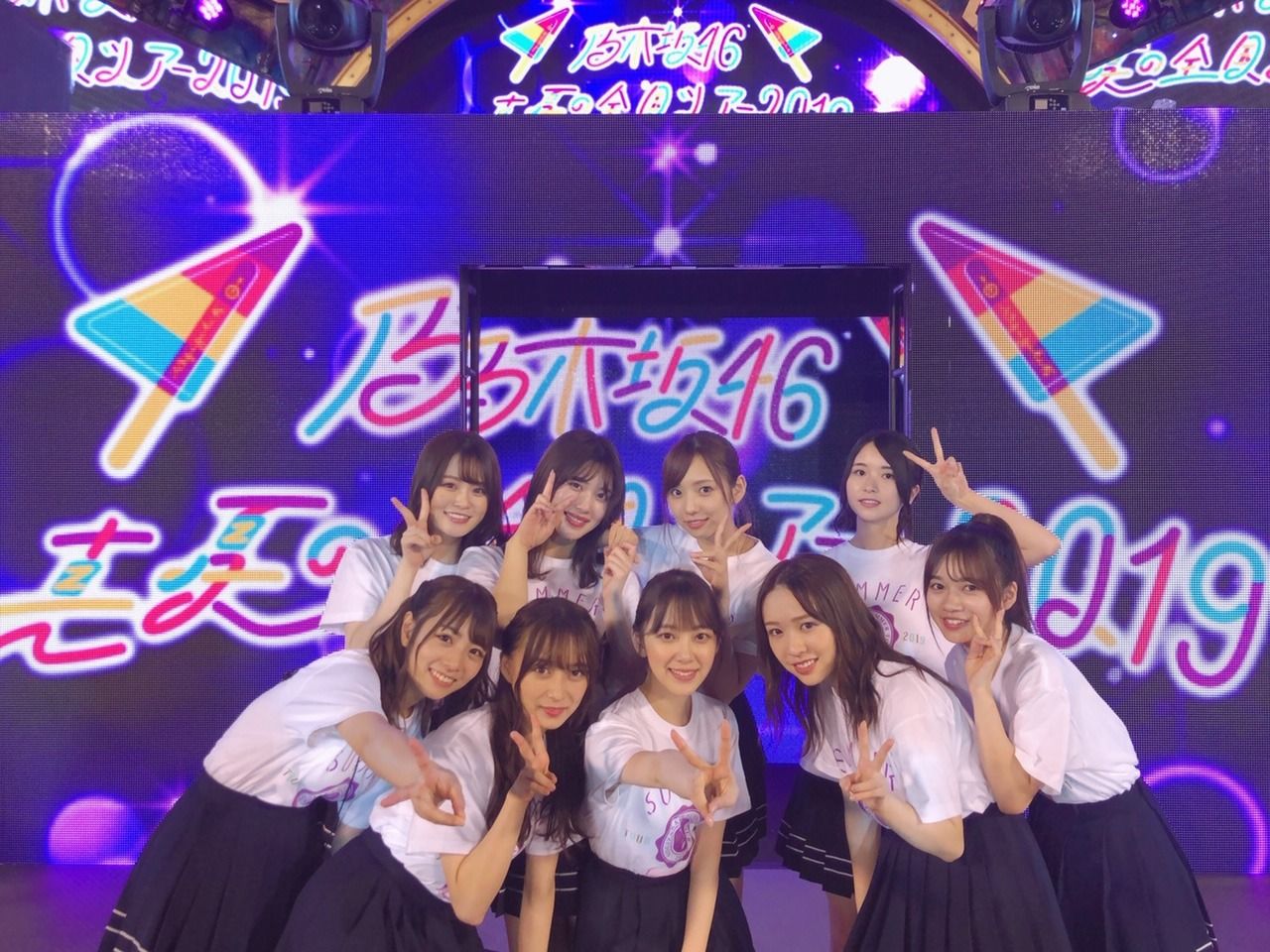 乃木坂46 1期生2期生3期生のそれぞれの集合写真をご覧ください 乃木坂46まとめたいよ
