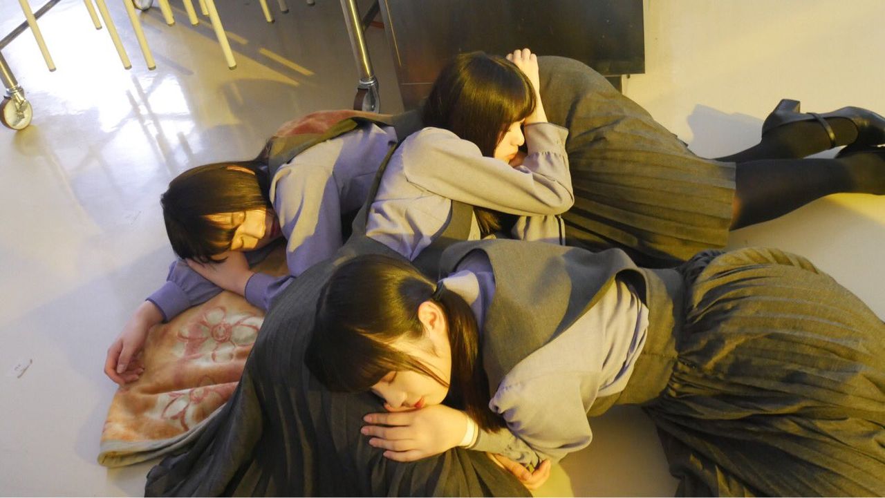 最高すぎる風景w メンバー同士で お尻まくら が流行ってる模様 乃木坂46 乃木坂46まとめたいよ 最高すぎる風景w メンバー同士で お尻まくら が流行ってる模様 乃木坂46 乃木坂46まとめたいよ