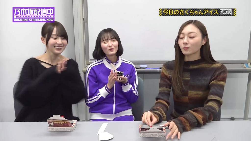 【楽屋f.14_15.18.59]