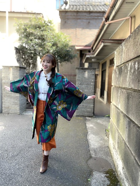 ExQQ304XIAQYujZ