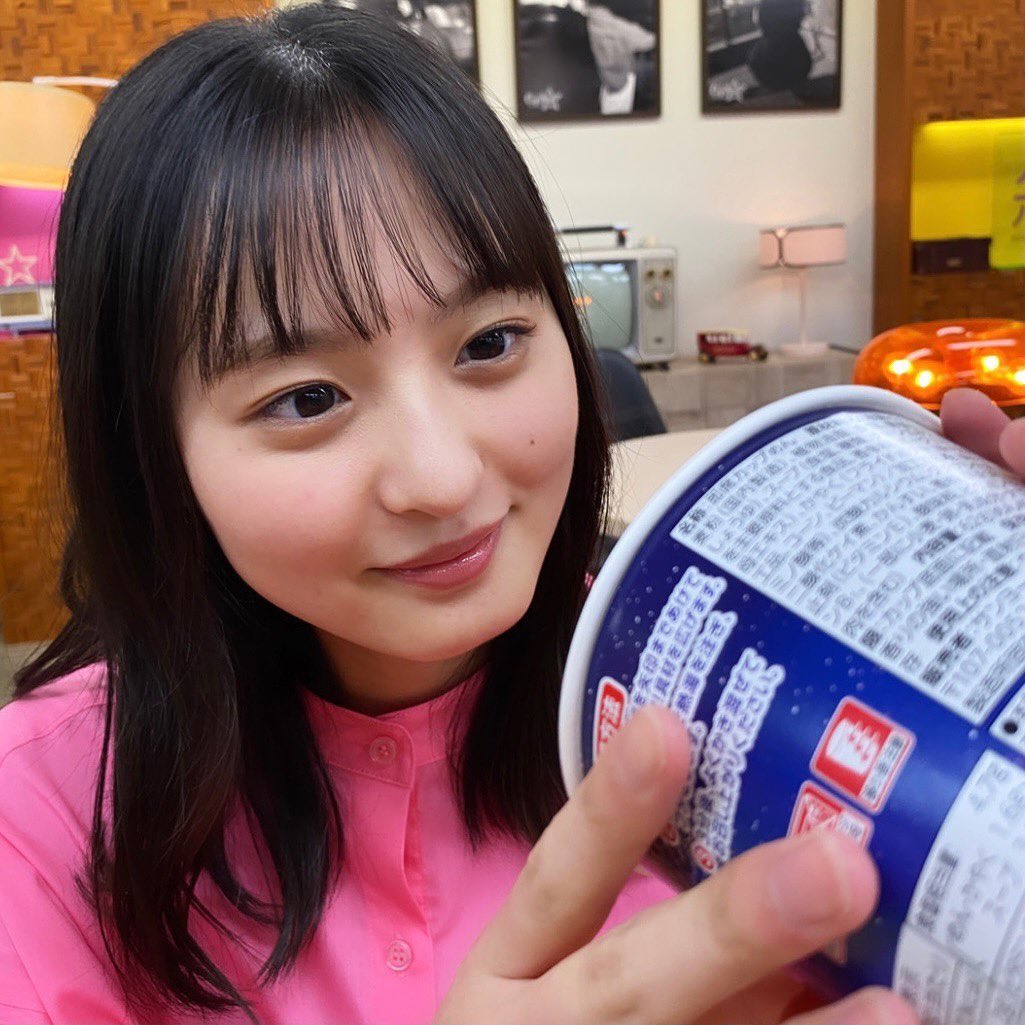 その視線の先には、憧れの....#クリエイティブのエース生田さん #みんなgべる奴 (1)