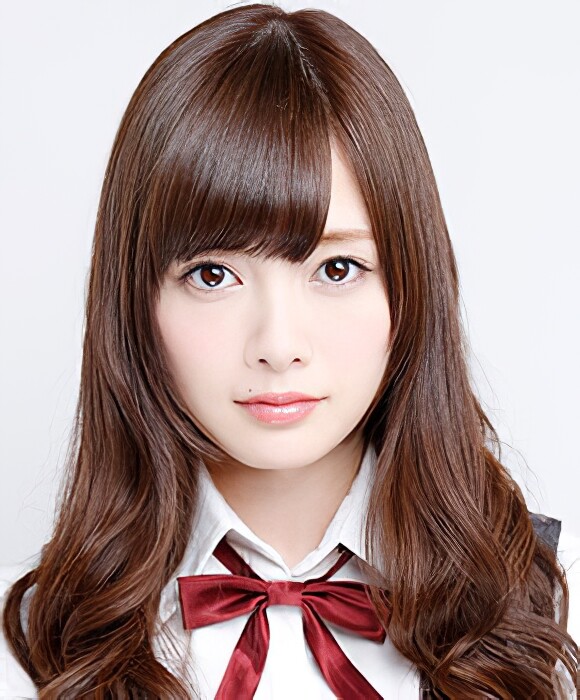2014年乃木坂46プロフィール_白石麻衣-edit