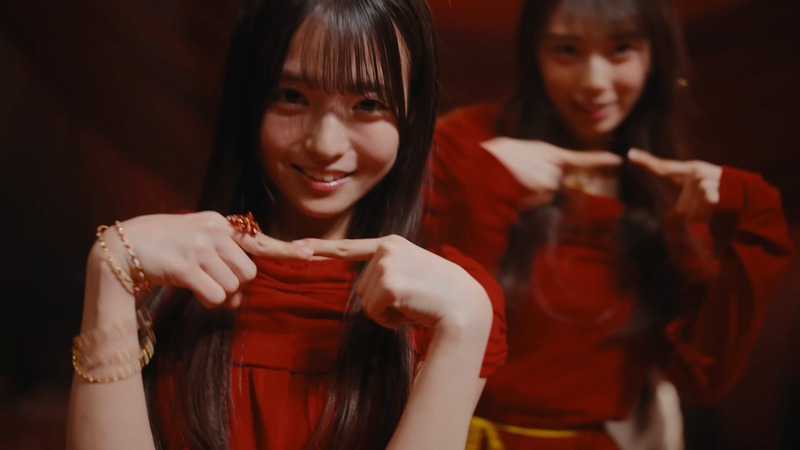 videoplayback (4).webm_snapshot_01.43_[2025.11.09_21.17.24]